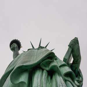 Welcome to our bilingual phone reception service, bridging languages and cultures like the Statue of Liberty welcomes the world