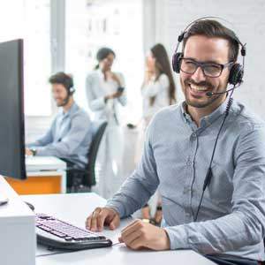 Les enquêtes téléphoniques et sondages clients permettent également d'en savoir plus sur les qualités du service client