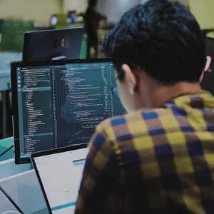 logiciel CRM et télécom, serveur, fonctionnalités avancées