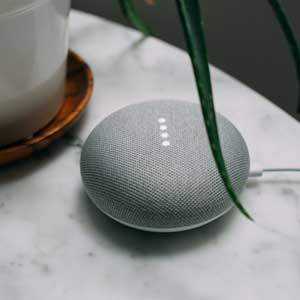 IA objet connecté pour une relation client augmentée avec un service client IA