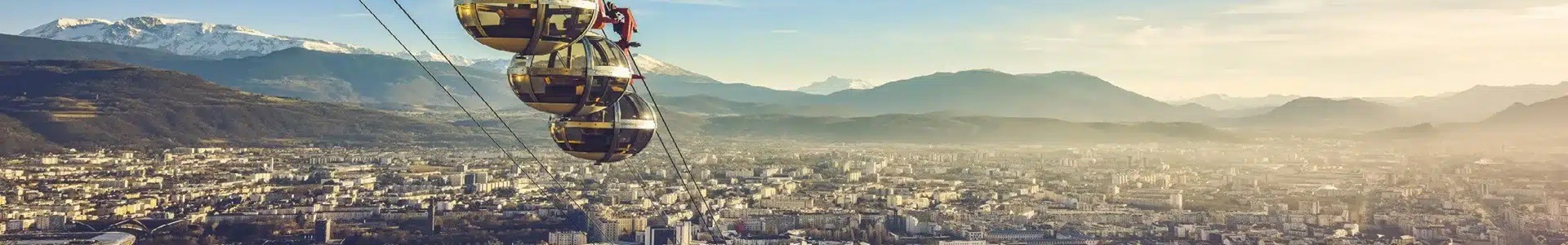 Grenoble téléphérique Bastille quai Stéphane Jay