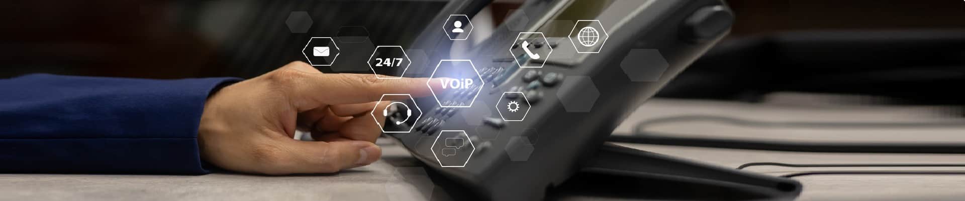 Interface vocale permettant d’interroger un CRM par téléphone