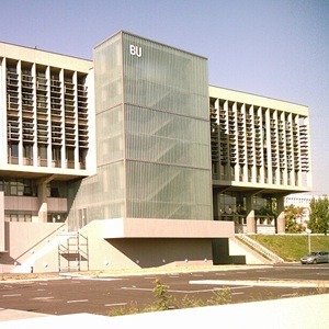 Campus de la Doua à Villeubanne, bibliothèque universitaire de l'université Lyon 1