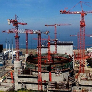 Centrale nucléaire de Flamanville site de production d'énergie en construction en Normandie