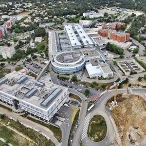 Santé et activités hospitalières à Nîmes
