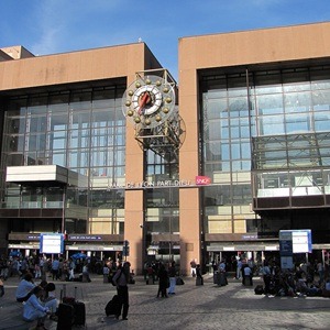 Gare de Lyon-Part-Dieu, côté place Charles Béraudier