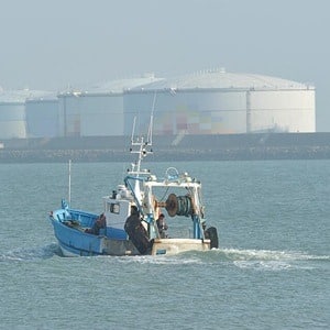 Industrie pétrochimique dans la zone portuaire du Havre