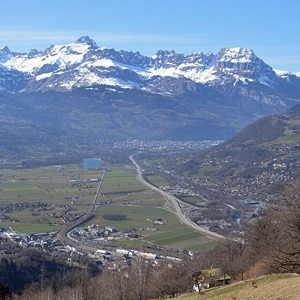 Vue de la vallée de l'Arve depuis la route du Prarion à Saint-Gervais-les-Bains