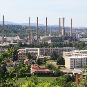 Vue des sites industriels de la vallée de la chimie